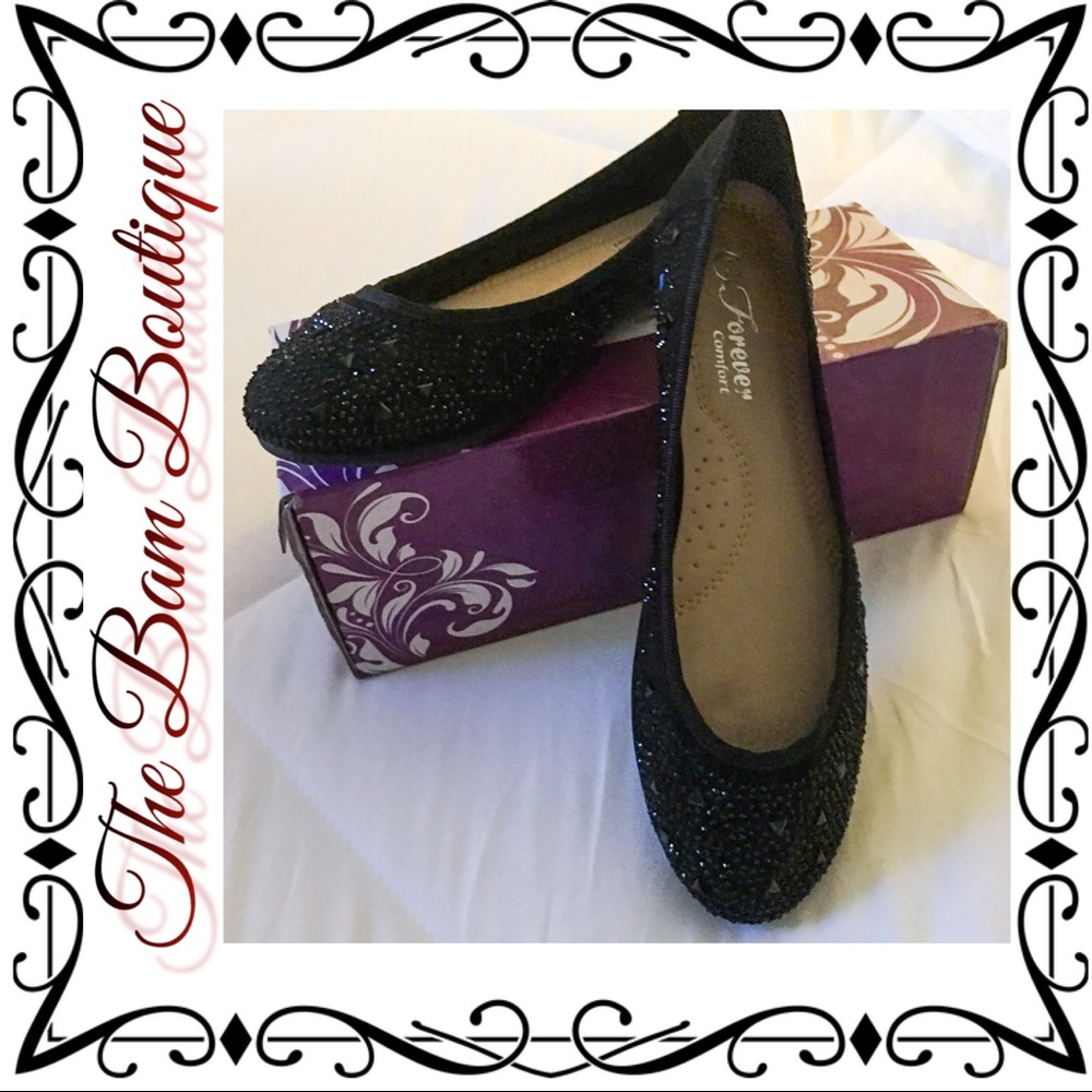 Women’s Black Stud Supple Flat